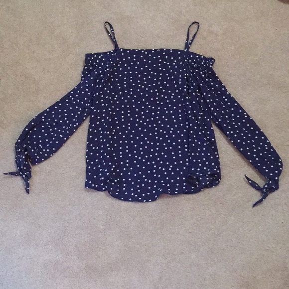 Cold Shoulder Top - Picture 1 of 2